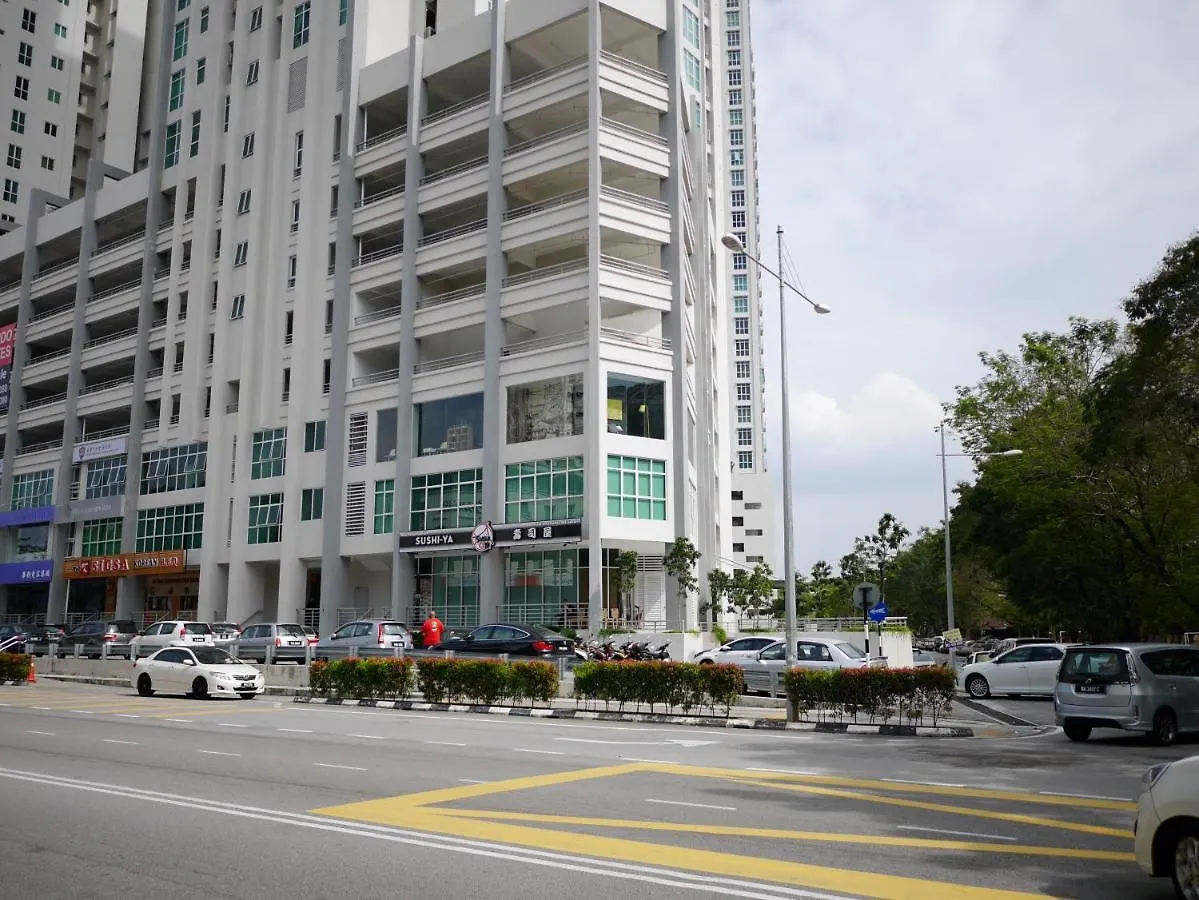 Апартаменты Penang Straits Garden Condominium Georgetown